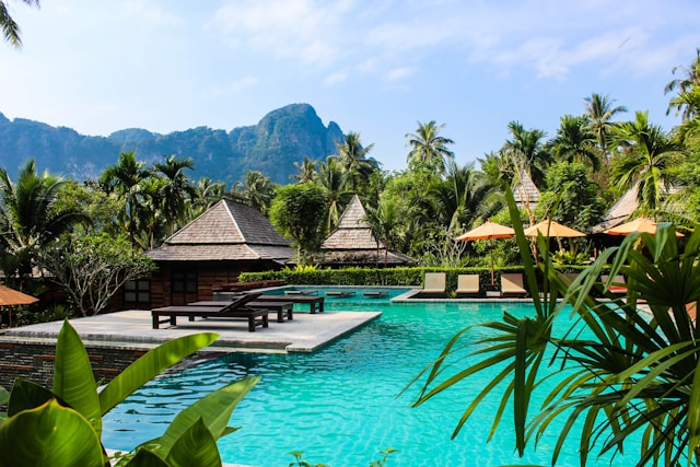 Resorts &amp; lodges